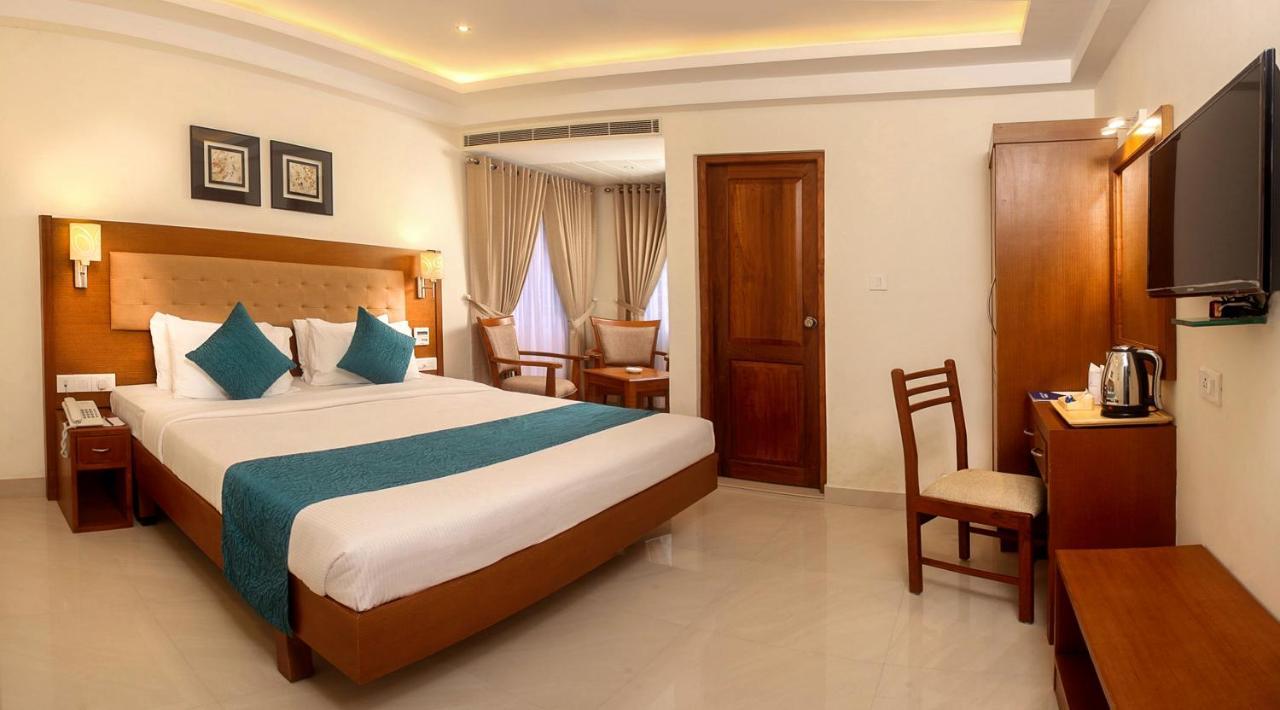 Guruvāyūr Vishnu Inn מראה חיצוני תמונה