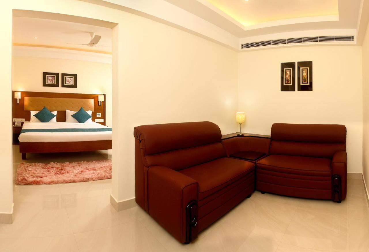 Guruvāyūr Vishnu Inn מראה חיצוני תמונה