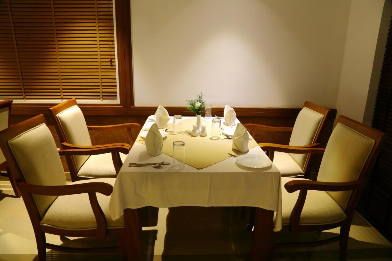 Guruvāyūr Vishnu Inn מראה חיצוני תמונה