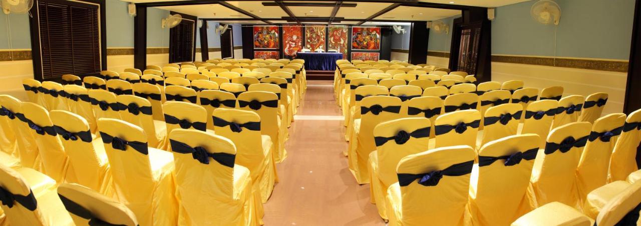 Guruvāyūr Vishnu Inn מראה חיצוני תמונה