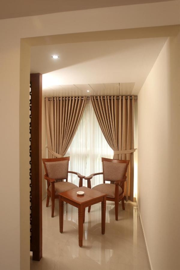 Guruvāyūr Vishnu Inn מראה חיצוני תמונה