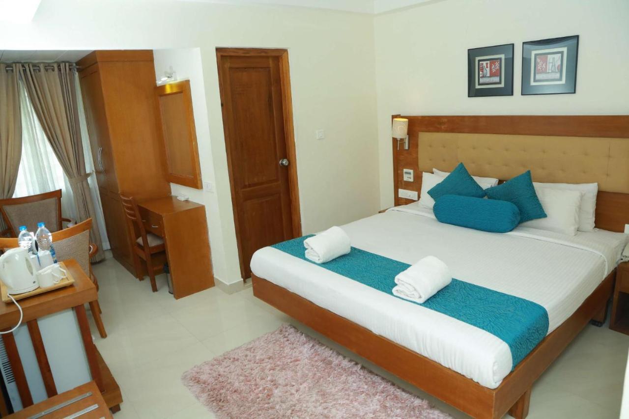 Guruvāyūr Vishnu Inn מראה חיצוני תמונה